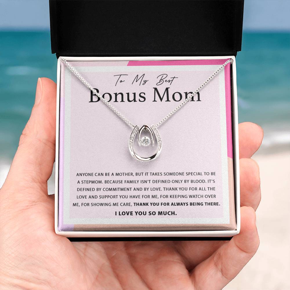 To My Best Bonus Mom - Thank You For Always Being There - Lucky In Love Necklace - Sentimental Bonus Mom Gift
