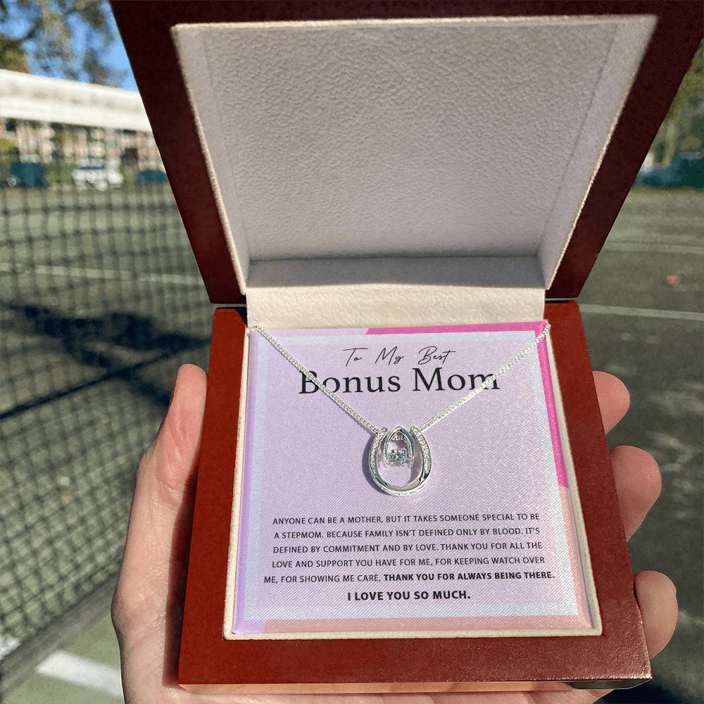 To My Best Bonus Mom - Thank You For Always Being There - Lucky In Love Necklace - Sentimental Bonus Mom Gift